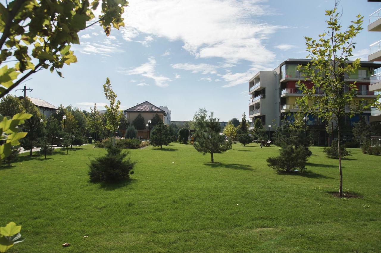 Airport Residence - Across From Otopeni Airport ภายนอก รูปภาพ
